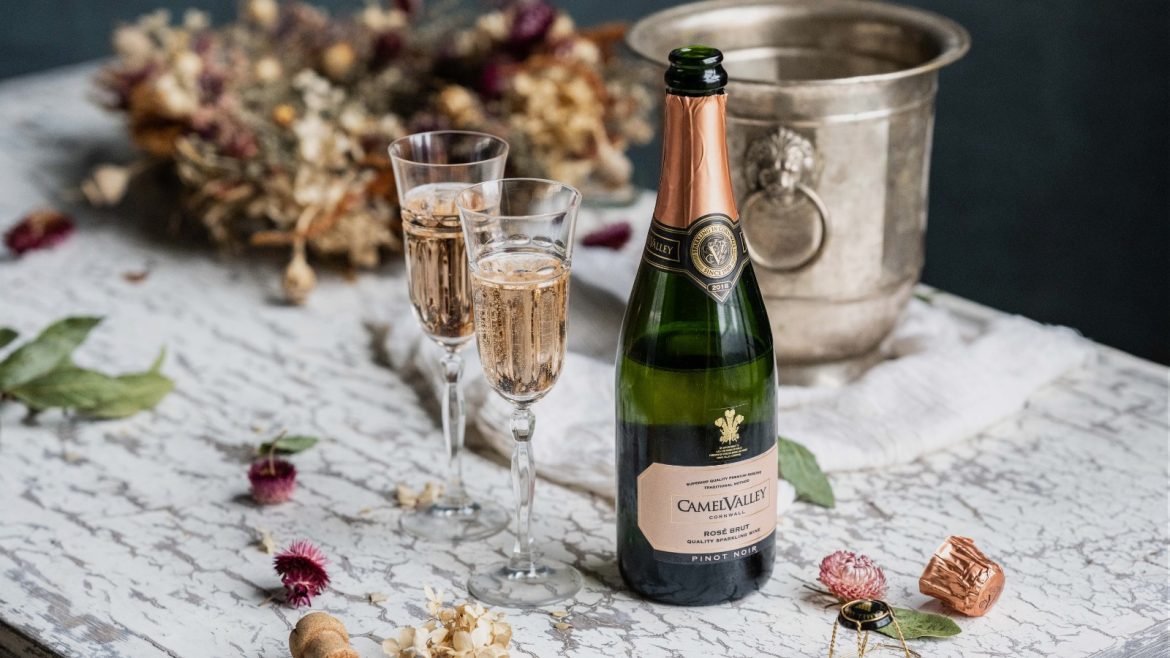 10 prizes for 10 years: Win a pair of English sparkling wines from Grape Britannia!
